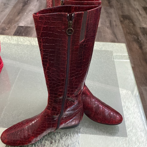 couture Donald J Pliner boot - Picture 4 of 6